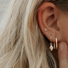 Load image into Gallery viewer, Avery Gold Hoops in Gold