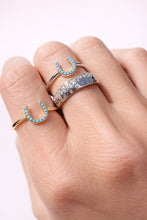 Load image into Gallery viewer, Lucky Horseshoe Ring - Gold and turquoise