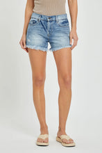 Load image into Gallery viewer, Kenzie Medium Wash Shorts
