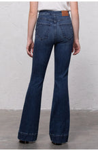Load image into Gallery viewer, Happi Dark Wash High Rise Flare Jeans
