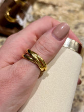 Load image into Gallery viewer, Golden Girl Ring Set
