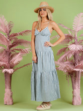 Load image into Gallery viewer, Lilah Striped Dress in Navy
